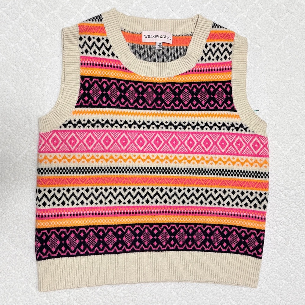 Willow & Wind Women's Pink Patterned Sweater Vest